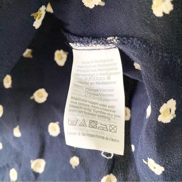 Madewell Rhyme Top in Daisy Dots - Picture 6 of 7